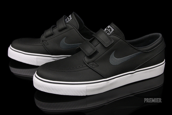 nike janoski velcro strap