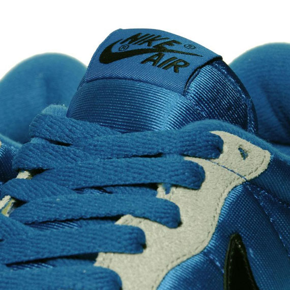 Nike Vortex Vntg Grey Blue 04