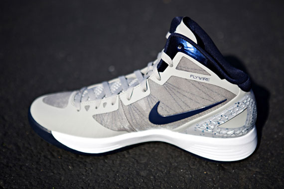 nike zoom hyperdunk 2011 bronx 01