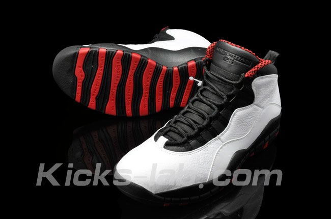 Air Jordan 10 Retro Chicago 3