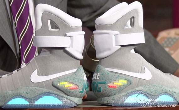 michael j fox nike mag late 07