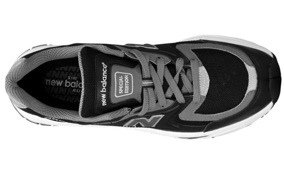 Black and grey new balance 2000 sale