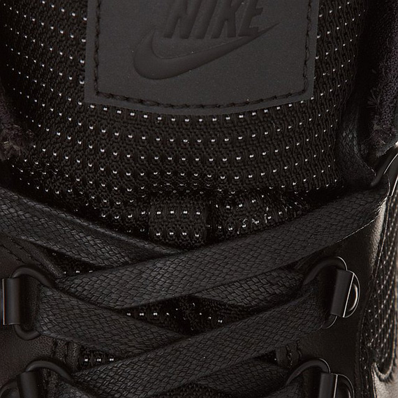 Nike Acg Lava Dunk Black Ct 01