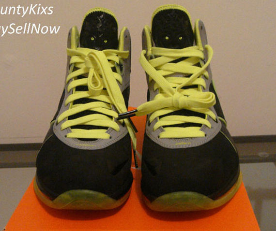 Nike LeBron 8 '112' - Available on eBay - SneakerNews.com