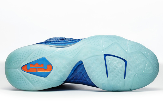 Nike Lebron 9 China Detailed Images 04