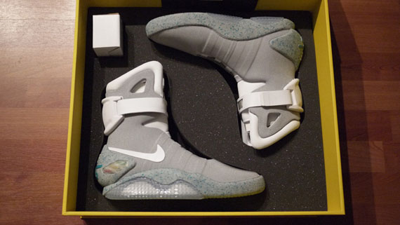 Nike Mag 2011 Unboxing 09