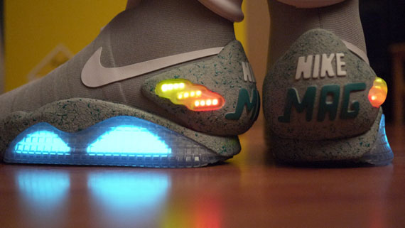 Nike Mag 2011 Unboxing 31