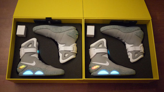 nike air mag unboxing