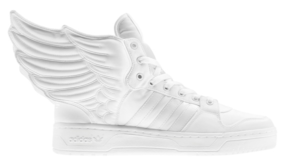 2ne1 Jeremy Scott Wings 2.0 White 03