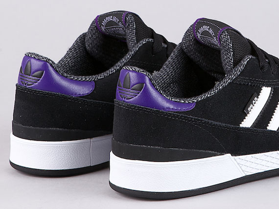 adidas Skate Silas – Black – Collegiate Purple – Running White