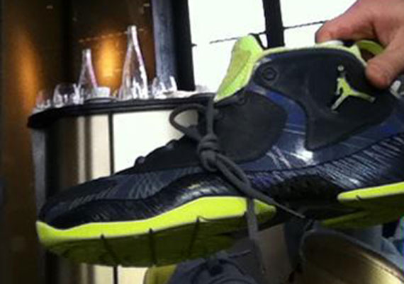 Air Jordan 2012 – Black – Volt – Sample