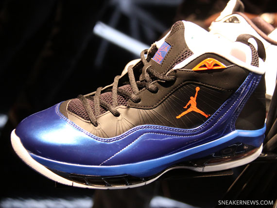 Jordan Brand Holiday 2011 Flight Forum Melo Fly Through 11