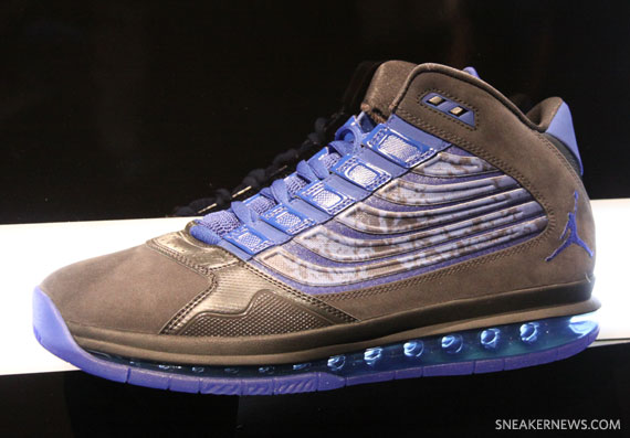 Jordan Brand Holiday 2011 Flight Forum Melo Fly Through 16