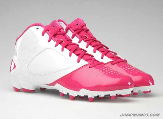 Jordan Breast Cancer Cleat 11 09