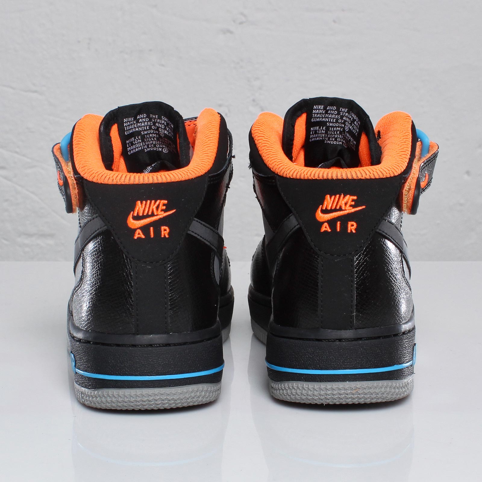 nike-air-force-1-mid-gs-black-light-charcoal-blue-glow-4 Nike Air Force 1 Mid Gs Black Light Charcoal Blue Glow 4