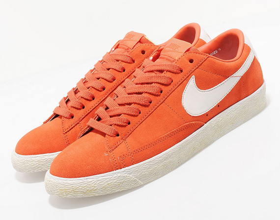 Nike Blazer Vntg Low Orange Size 04