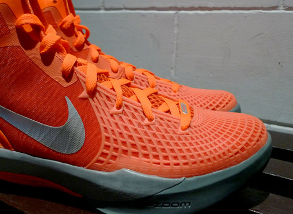 nike basketball shoes hyperdunk 2022 orange