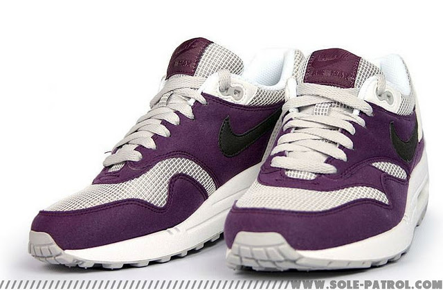 nike-wmns-air-max-1-purple-white-black-2 Nike Wmns Air Max 1 Purple White Black 2