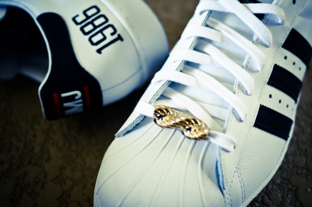 escolta Ahuyentar Percibir Run-DMC x adidas Originals Superstar '80s 'My adidas' - SneakerNews.com