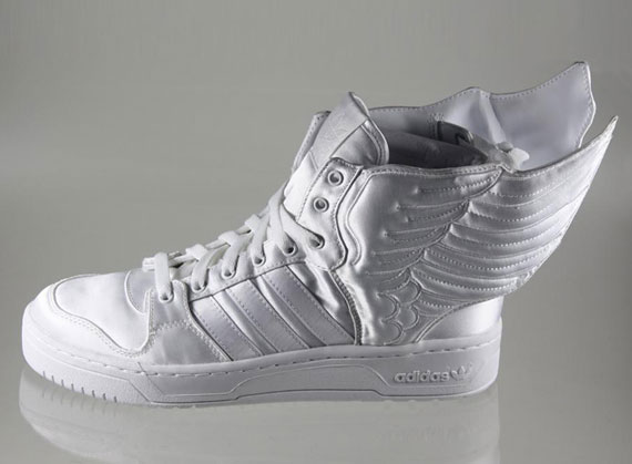 2NE1 x Jeremy Scott x adidas Originals Wings 2.0 - White