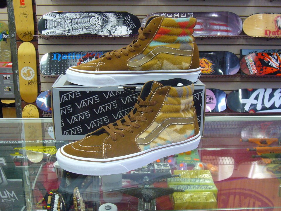 Nibwaakaawin Pendleton Vans Chicago Powwow Sk8 Hi 2