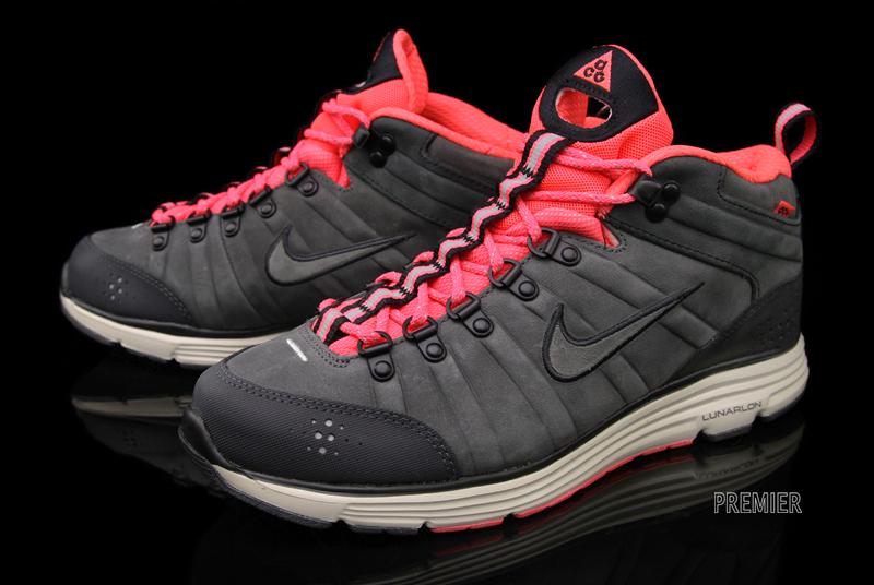 Nike Acg Lunar Macleay Anthracite Black Solar Red 2