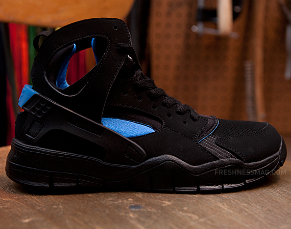 Nike Air Huarache Basketball 2012 Qs Black Italy Blue 01