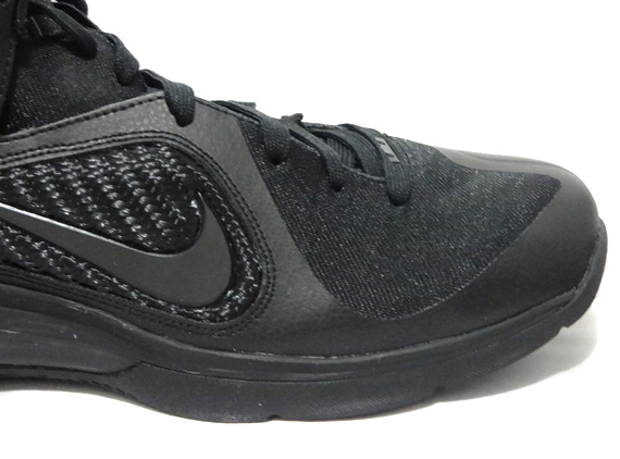 Nike Lebron 9 Blackout Available Early On Ebay 01