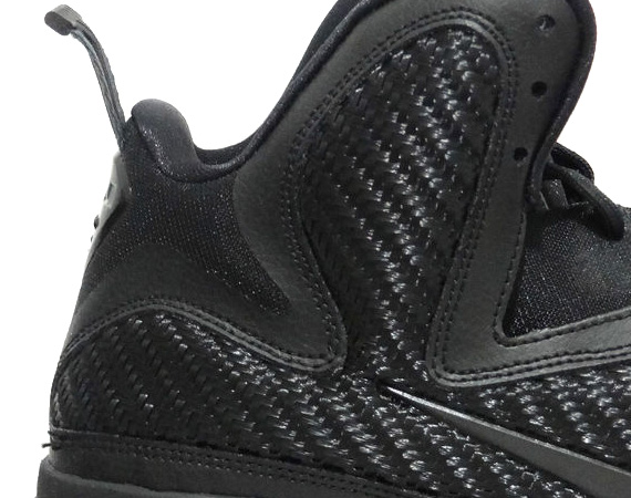Nike LeBron 9 ‘Blackout’ – Available Early on eBay