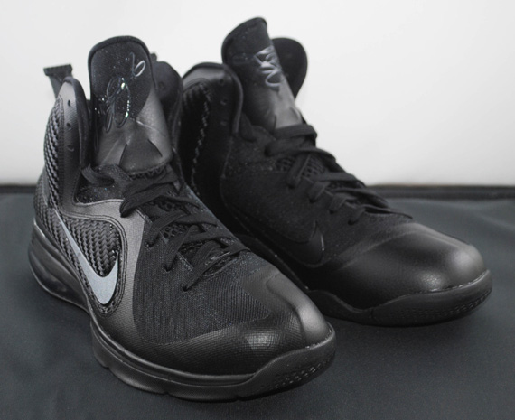 lebron 9 blackout