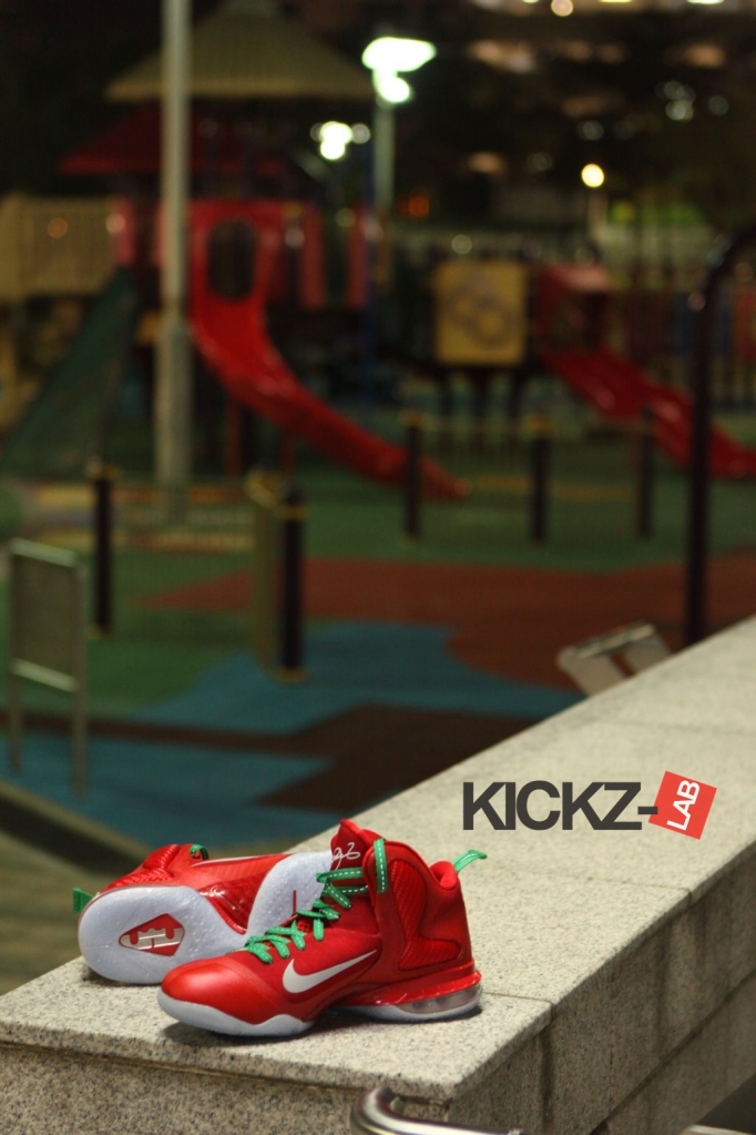 Nike Lebron 9 Christmas Day 12