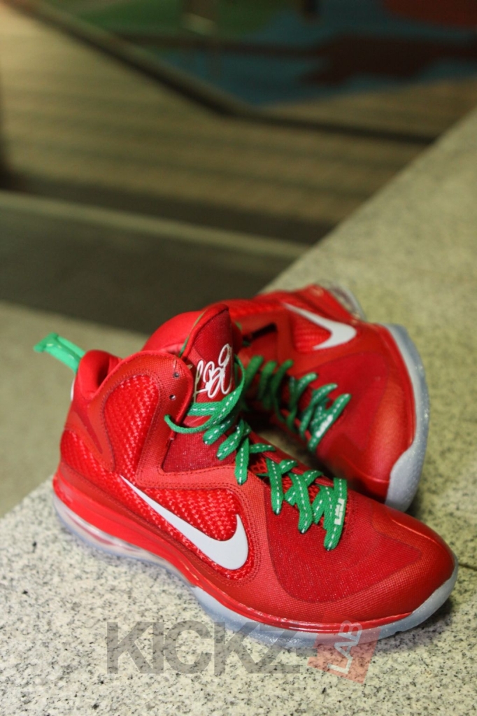 Nike Lebron 9 Christmas Day 14