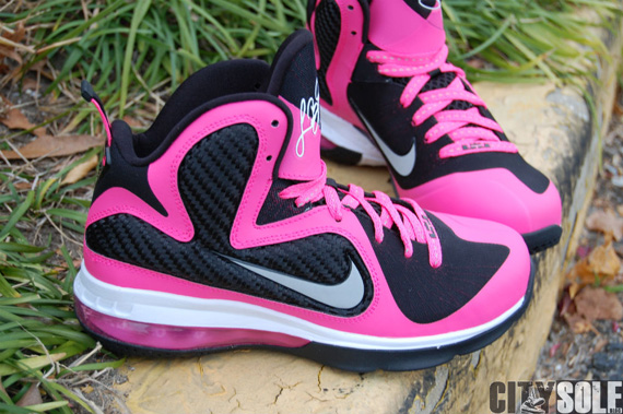 Nike LeBron 9 GS 'Laser Pink 