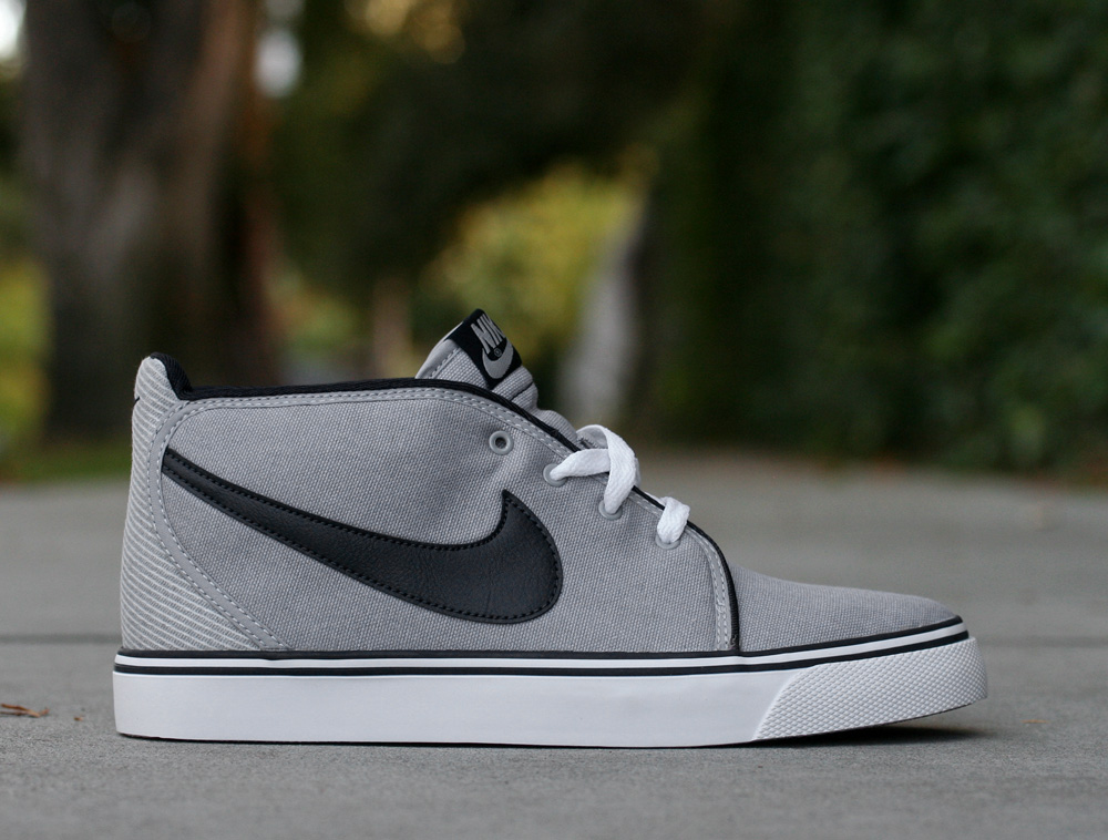 Nike Toki Holiday 2011 Releases 2