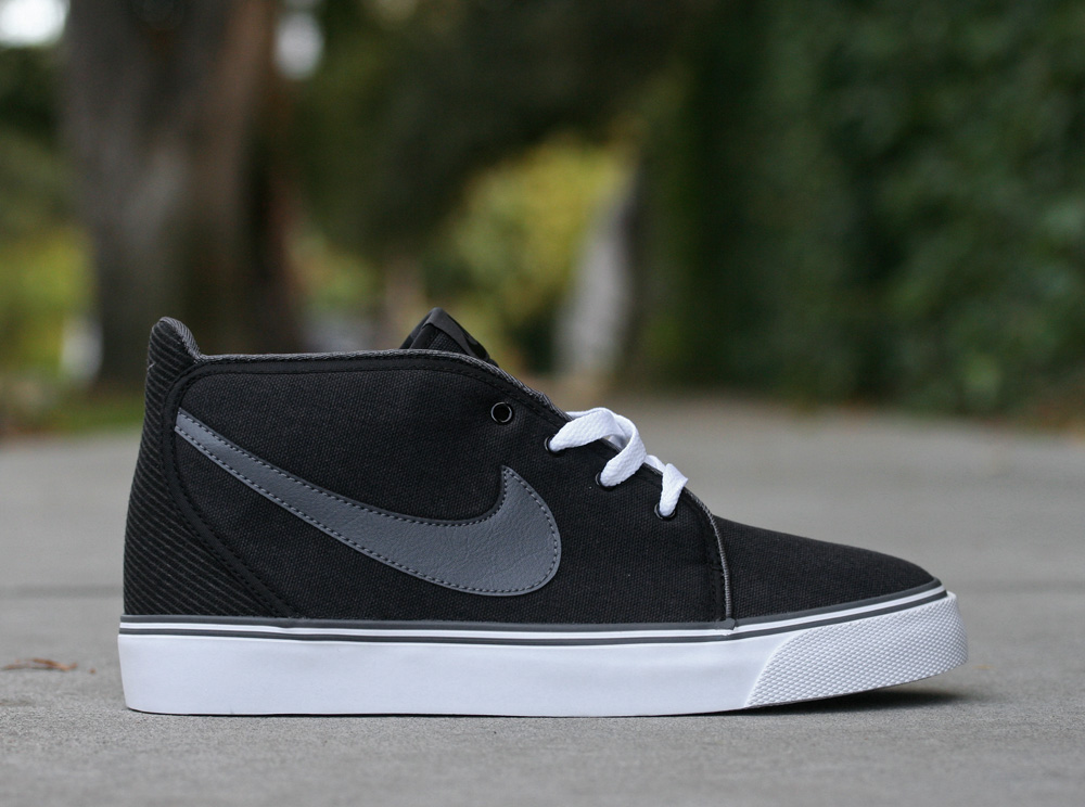 Nike Toki Holiday 2011 Releases 3