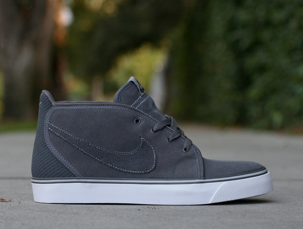 Nike Toki Holiday 2011 Releases 4