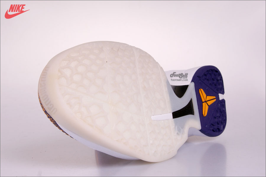 SONY DSC Nike Zoom Kobe 6 Lakers Gradient 7
