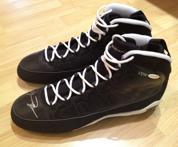 Air Jordan Ix Cleats 45 Autographed Game Worn 4