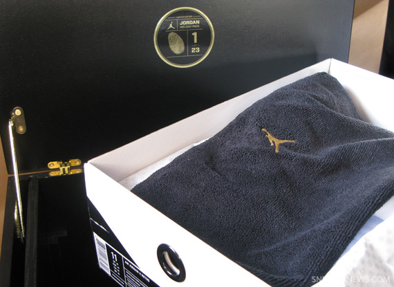 Special Preview: Limited Edition Jordan Holiday Pack - stack