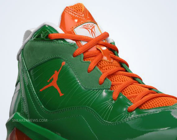 Jordan Melo M8 'Christmas' - New Images - SneakerNews.com