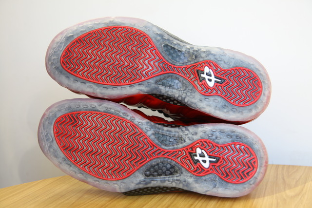 Nike Air Foamposite One Metallic Red 8