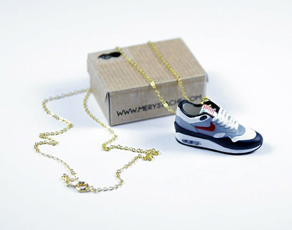 Nike Air Max 1 Necklace 2