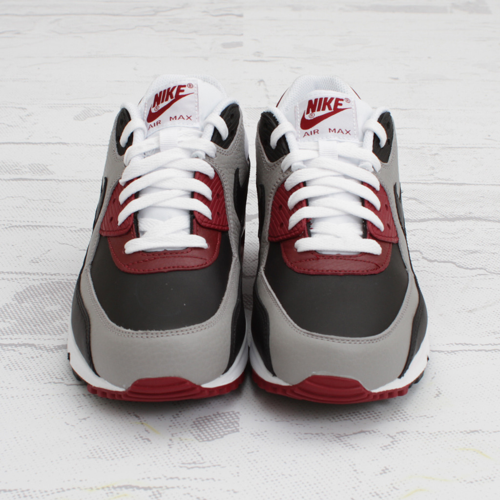 Nike Air Max 90 Neutral Grey Team Red 03