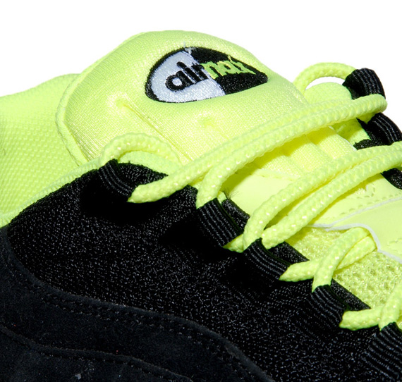 Nike Air Max 95 Black Volt January 2012 5