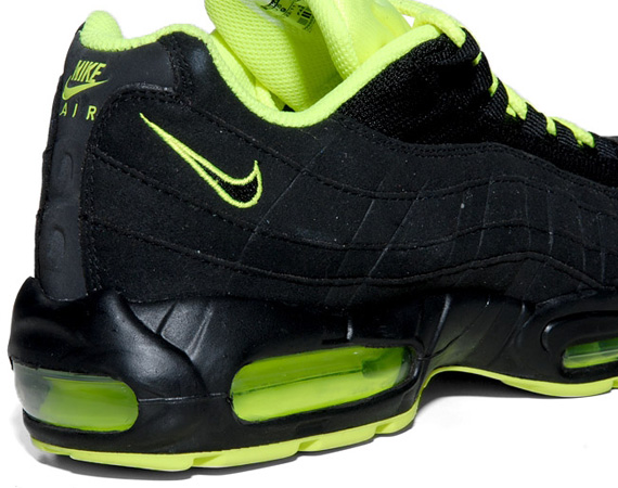 Nike Air Max 95 Black Volt January 2012 7