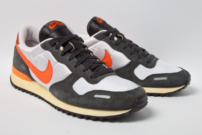 nike-air-vortex-vntg-anthracite-orange-3 Nike Air Vortex Vntg Anthracite Orange 3