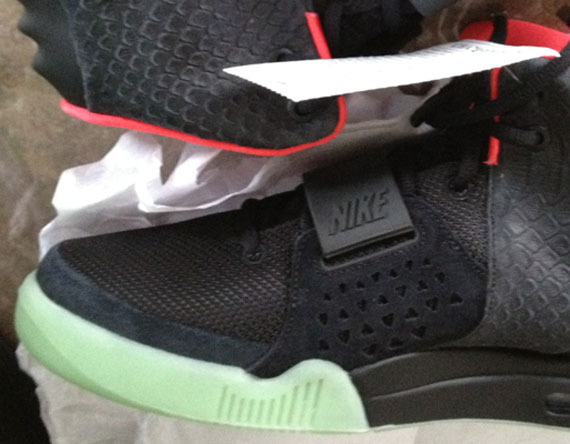 Nike Air Yeezy 2 Up Close Look 06