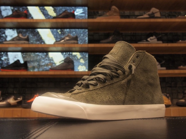 OLYMPUS DIGITAL CAMERA Nike Blazer Mid Ab Cargo Khaki Sail Iguana 2