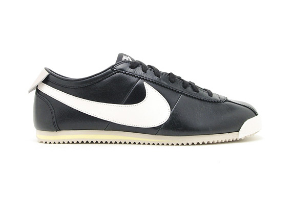 Nike Cortez Classic Leather Black White 2