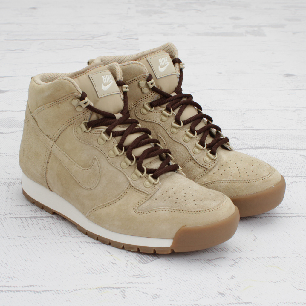 nike-lava-dunk-high-grain-black-gum-02 Nike Lava Dunk High Grain Black Gum 02